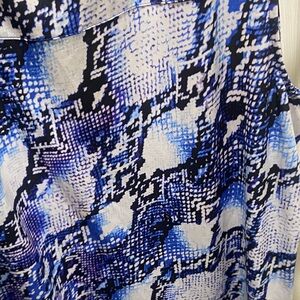 Ellen Tracy Patterned Blouse in Blue and White
